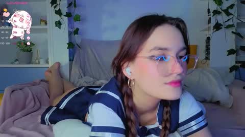 Snapshot of tempt_for_you chatting on February 4, 2026, 9:20 pm Megan online show from February 4, 2026, 9:20 pm