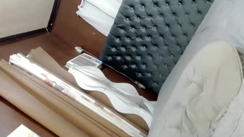 EVA GLASSCOTT online show from December 6, 2024, 11:47 pm