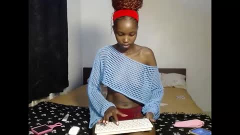 tempting_vibe online show from February 2, 2026, 6:50 pm