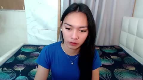 Snapshot of temptmebabyx chatting on April 28, 2026, 5:01 am YOGIRL MAXINE online show from April 28, 2026, 5:01 am