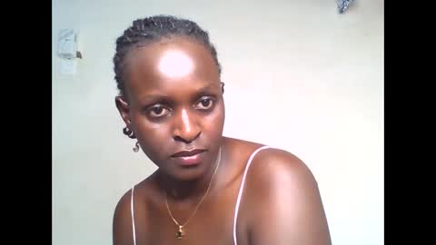 Snapshot of temptress69_tori chatting on June 3, 2026, 6:05 am Tori online show from June 3, 2026, 6:05 am
