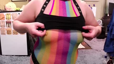 Snapshot of ten_tickle_pixie chatting on January 4, 2025, 2:14 am Pixie and Tentacle Overlord online show from January 4, 2025, 2:14 am