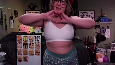 Snapshot of ten_tickle_pixie chatting on January 10, 2025, 11:29 pm Pixie and Tentacle Overlord online show from January 10, 2025, 11:29 pm