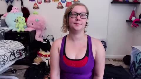 Snapshot of ten_tickle_pixie chatting on September 17, 2025, 8:21 pm Pixie and Tentacle Overlord online show from September 17, 2025, 8:21 pm