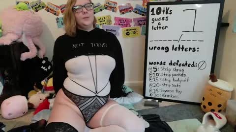 Pixie and Tentacle Overlord online show from May 7, 2026, 6:24 pm