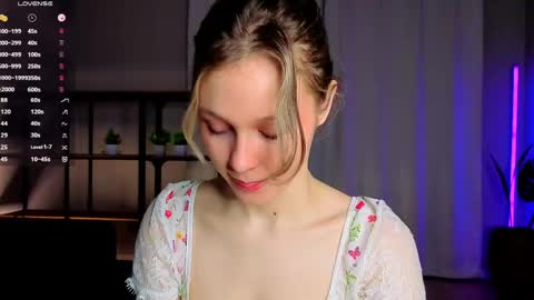 Hey Im Aneta  online show from May 16, 2026, 6:07 pm