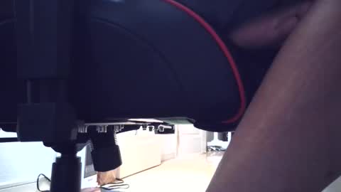 Snapshot of tendou86 chatting on April 4, 2026, 11:51 am tendou86 online show from April 4, 2026, 11:51 am