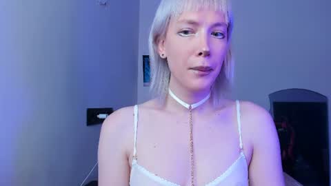 Snapshot of tenebrise chatting on June 12, 2026, 10:41 pm Kira online show from June 12, 2026, 10:41 pm