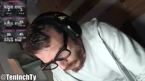 Snapshot of teninchty chatting on September 8, 2025, 4:50 pm Ty online show from September 8, 2025, 4:50 pm