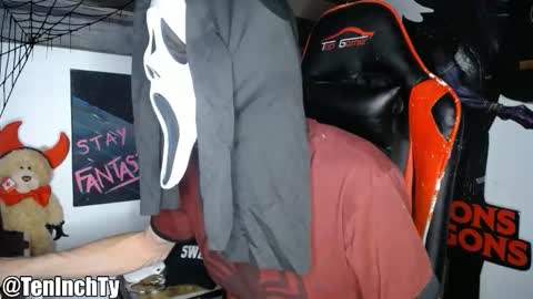 Snapshot of teninchty chatting on October 18, 2025, 3:53 am Ty online show from October 18, 2025, 3:53 am