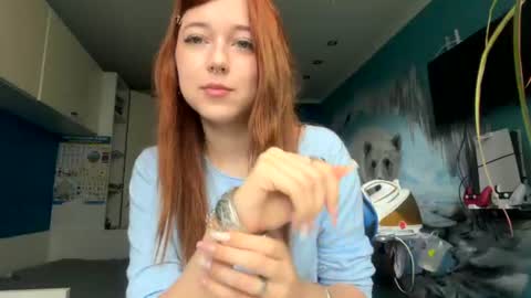 Snapshot of tenniefiesel chatting on July 12, 2026, 7:21 am Alex online show from July 12, 2026, 7:21 am