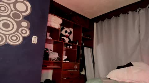 Teo online show from June 19, 2026, 1:32 am
