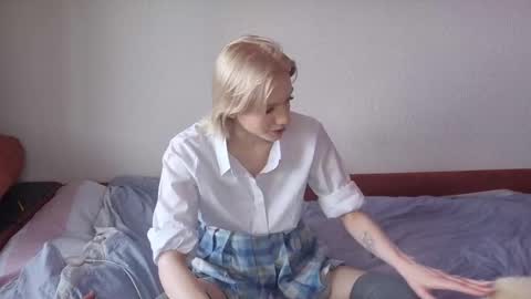 Anna online show from February 16, 2026, 5:03 am