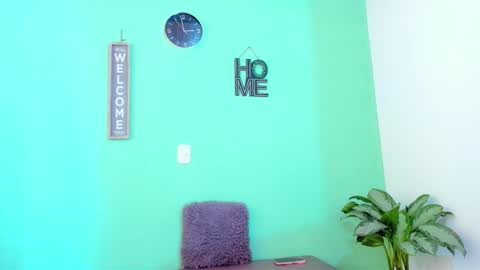 teresamature online show from March 6, 2026, 7:43 pm