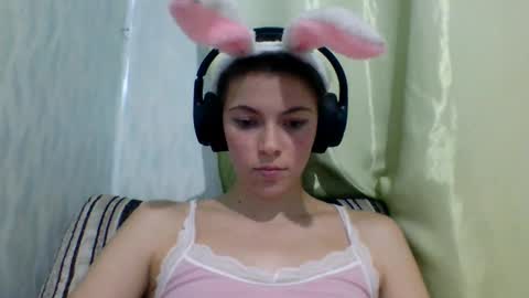 Anny Simpson online show from September 15, 2025, 5:35 pm