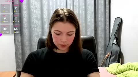 Anny Simpson online show from June 16, 2026, 9:06 pm