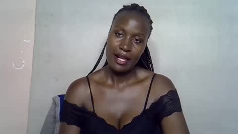 terriam online show from November 19, 2025, 5:46 pm