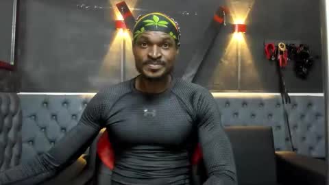 terry_zyzz online show from February 18, 2026, 7:43 pm