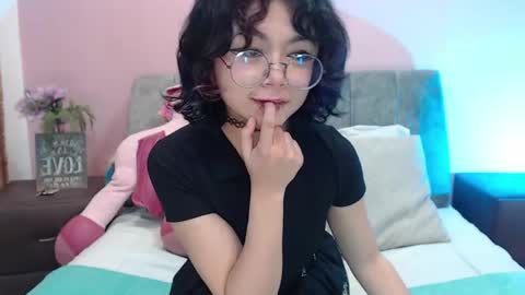 terumikitty online show from April 27, 2026, 8:29 pm