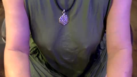 tessa_foxxx online show from October 4, 2025, 7:01 pm