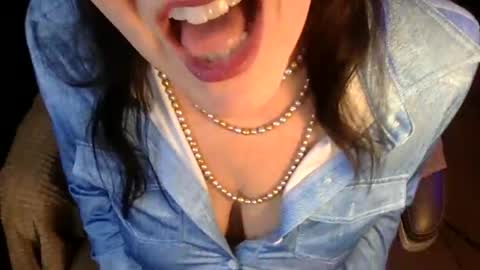 tessa_foxxx online show from February 1, 2026, 8:18 pm