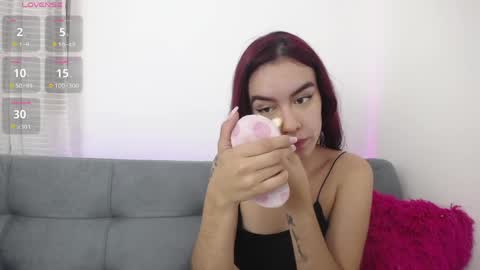 Snapshot of tessafoxie chatting on May 8, 2026, 11:26 am Tessa foxie online show from May 8, 2026, 11:26 am