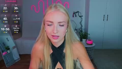 TessaHamilton online show from July 10, 2026, 1:03 pm