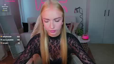 TessaHamilton online show from August 3, 2026, 9:04 am