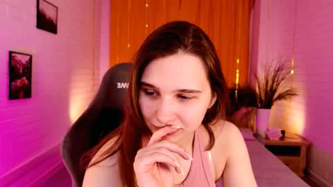 Tessa online show from January 19, 2026, 9:35 am