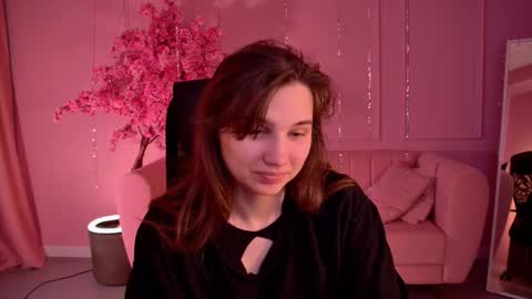 Tessa online show from March 23, 2026, 5:44 am