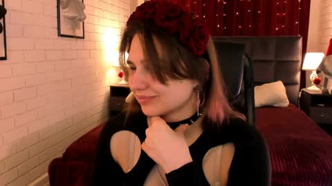 Tessa online show from April 28, 2026, 5:23 am