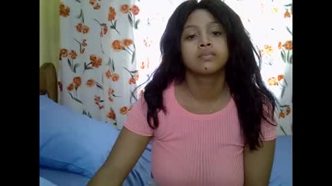 Snapshot of tessmia chatting on April 17, 2026, 7:00 am tessmia online show from April 17, 2026, 7:00 am