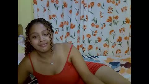 Snapshot of tessmia chatting on April 22, 2026, 7:15 pm tessmia online show from April 22, 2026, 7:15 pm