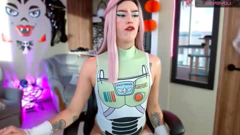 Snapshot of tevenwhiite chatting on October 20, 2025, 10:10 pm teven online show from October 20, 2025, 10:10 pm