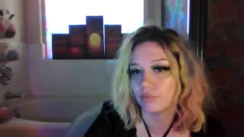 TEXASGIRLLLL online show from May 2, 2026, 1:27 pm