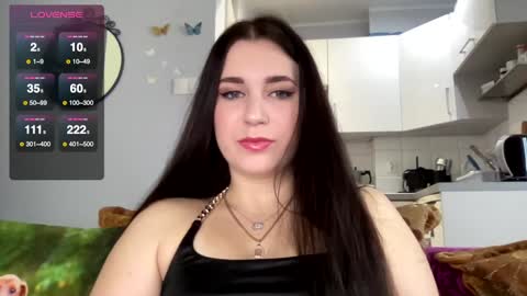 Snapshot of teylor_l chatting on December 11, 2024, 1:06 pm Teylor online show from December 11, 2024, 1:06 pm