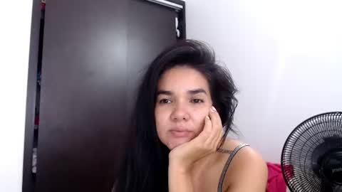 tezza smith online show from August 3, 2026, 12:32 pm