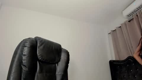 Luna online show from May 6, 2026, 4:34 pm