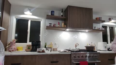 babygirlmami online show from February 15, 2026, 9:30 am