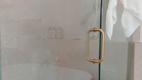 babygirlmami online show from February 18, 2026, 8:49 pm