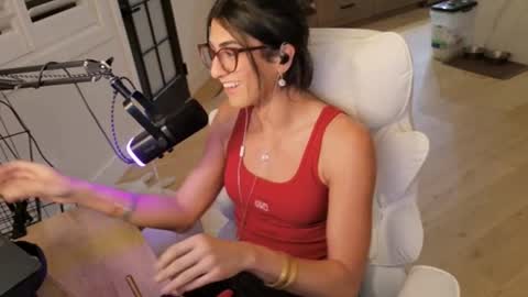 babygirlmami online show from May 23, 2026, 5:56 am