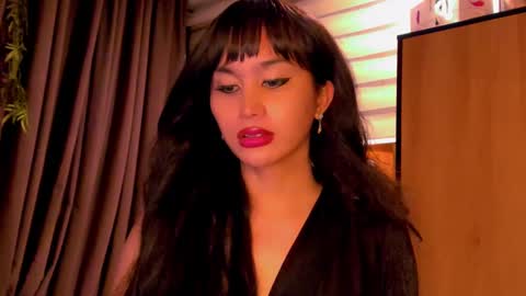 th3r3sa online show from February 28, 2025, 4:42 pm