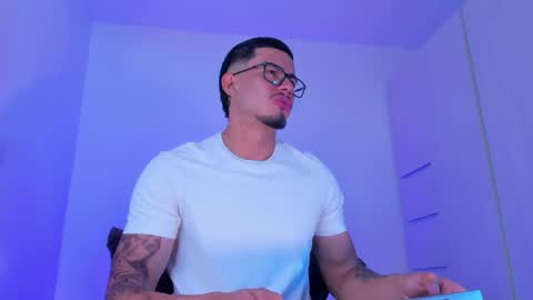 Snapshot of thadeo_king chatting on May 3, 2026, 4:57 pm thadeo_king online show from May 3, 2026, 4:57 pm