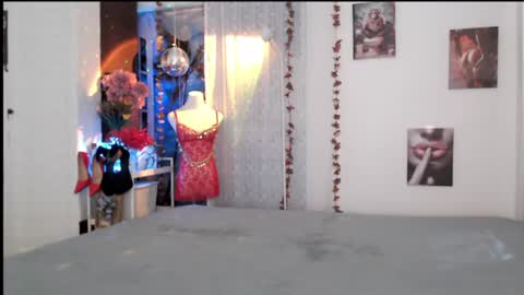 Snapshot of thaidream25 chatting on June 13, 2026, 3:15 am Ana online show from June 13, 2026, 3:15 am