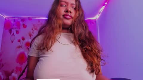 Andreina online show from October 15, 2025, 9:48 pm