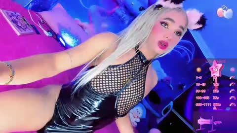 Snapshot of thalia_gil21 chatting on September 9, 2025, 7:24 pm Thalia Girl online show from September 9, 2025, 7:24 pm