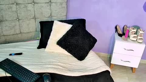 Thalia  online show from March 13, 2026, 5:19 pm