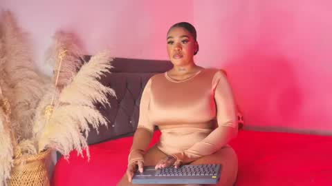 thalyanna_ebony online show from May 3, 2026, 11:55 pm