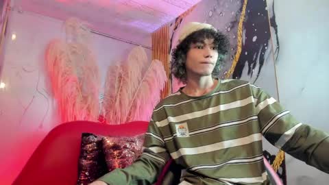Snapshot of thanier_18 chatting on June 2, 2026, 3:41 am thanier_18 online show from June 2, 2026, 3:41 am