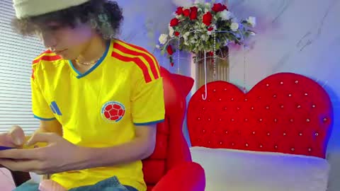 Snapshot of thanier_18 chatting on June 17, 2026, 7:48 pm thanier_18 online show from June 17, 2026, 7:48 pm